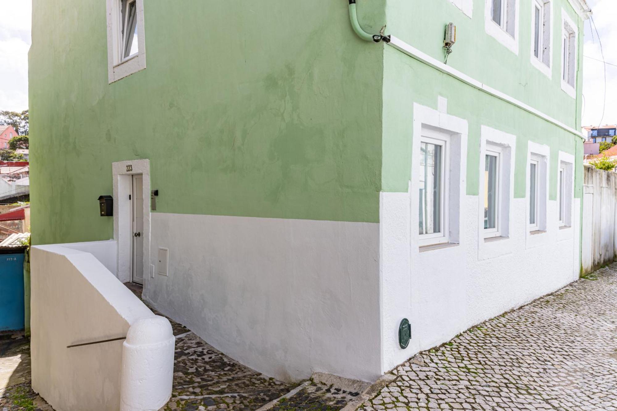 Cruzeiro Charm Apartments Lisbon Luaran gambar